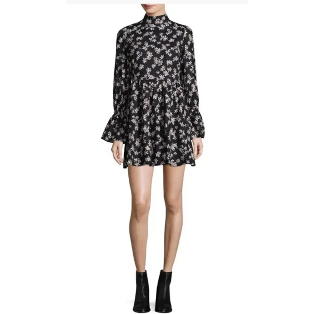 Lucca Couture Zoe Keyhole Mini‎ Dress L